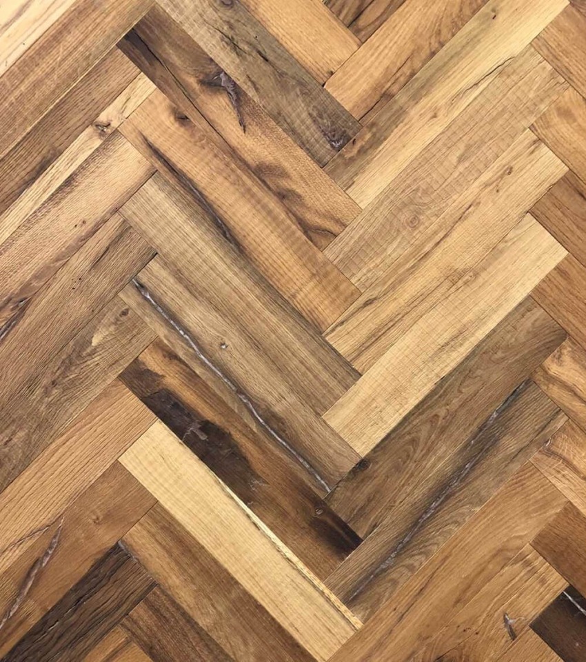 COURMAYEUR<br>Reclaimed Oak Herringbone