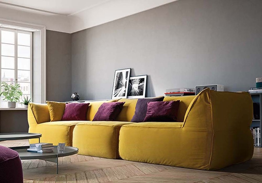6 pieces of advice on furnishing a small living room