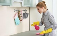 Come pulire il top della cucina nel modo più ottimale