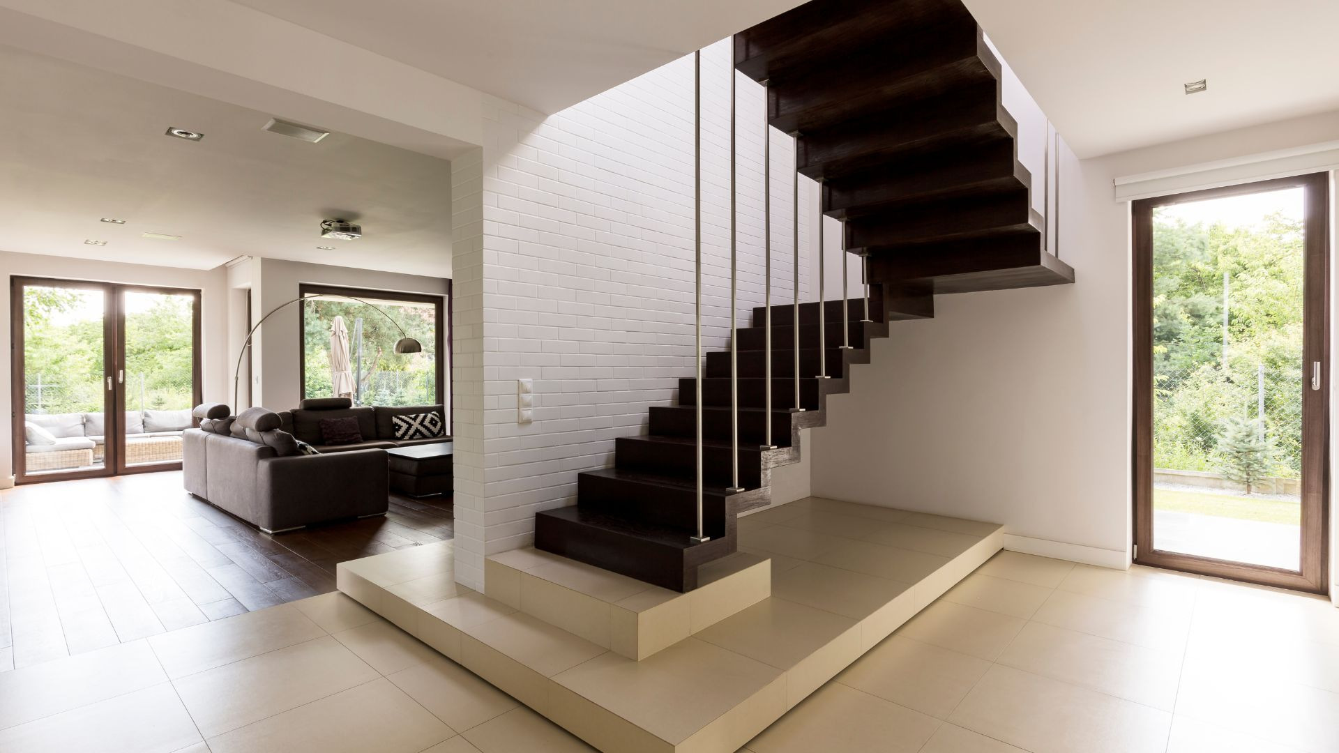 Choosing_the_internal_staicase_IDW_Italia-Biella-Prague