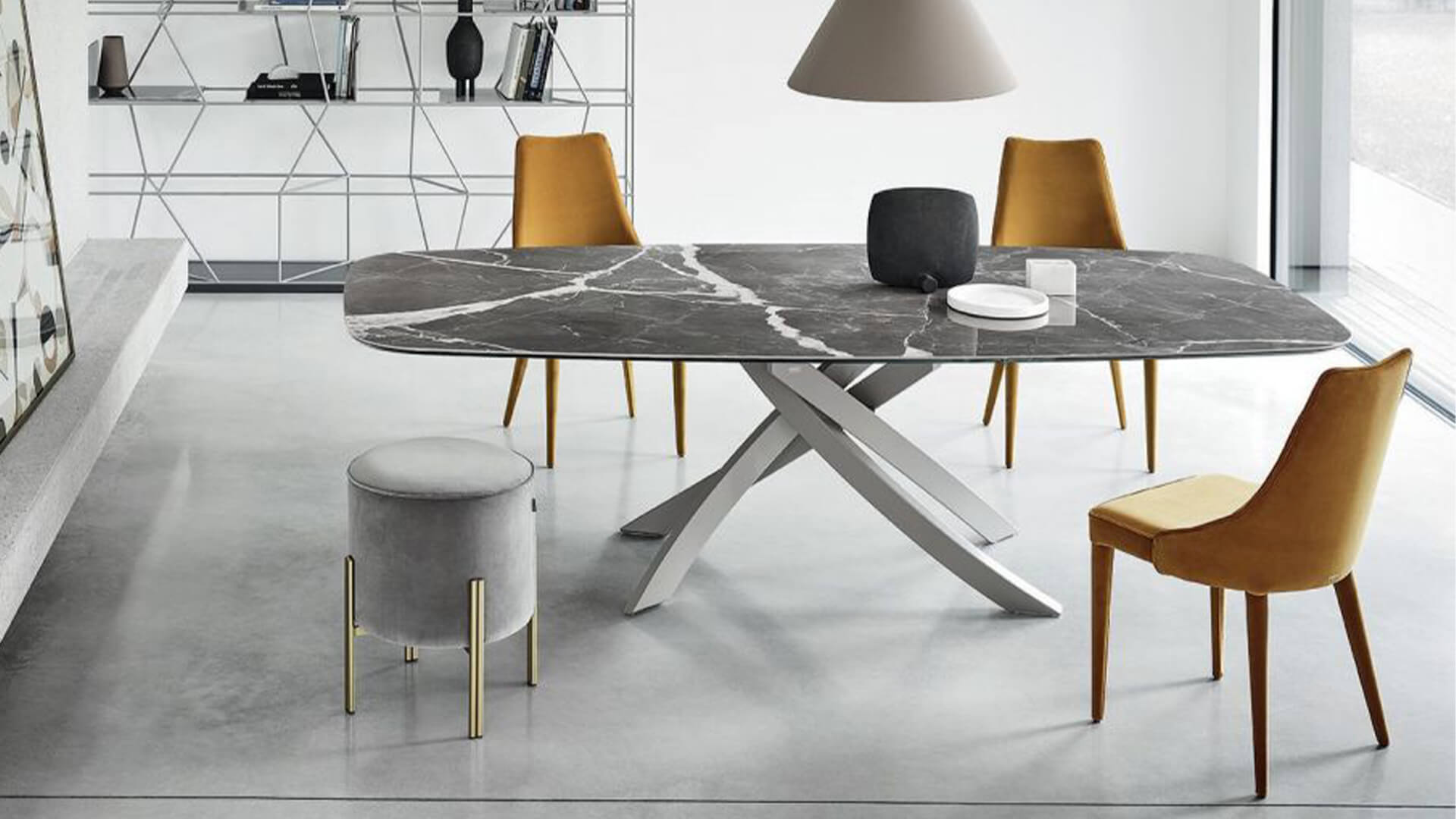 Blog IDW - Table and chairs for you dining room.  Ideas and suggestions.