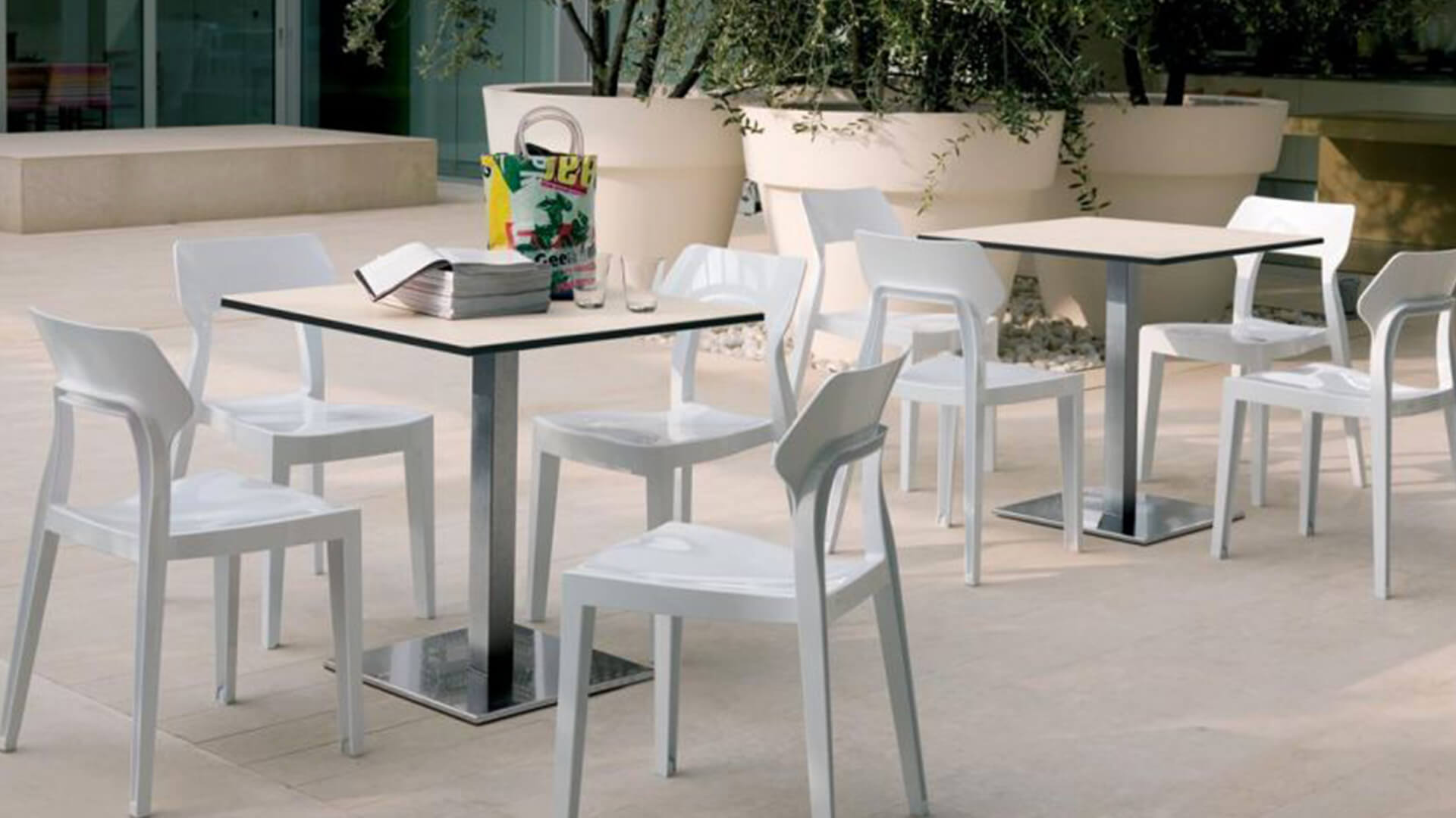Blog IDW - How to furnish your balcony, even if it is very small